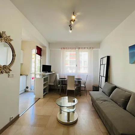 Grand Studio De 30 M2 Promenade Des Anglais Nice Buitenkant foto